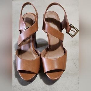 Elegant Tan Women's Sandals